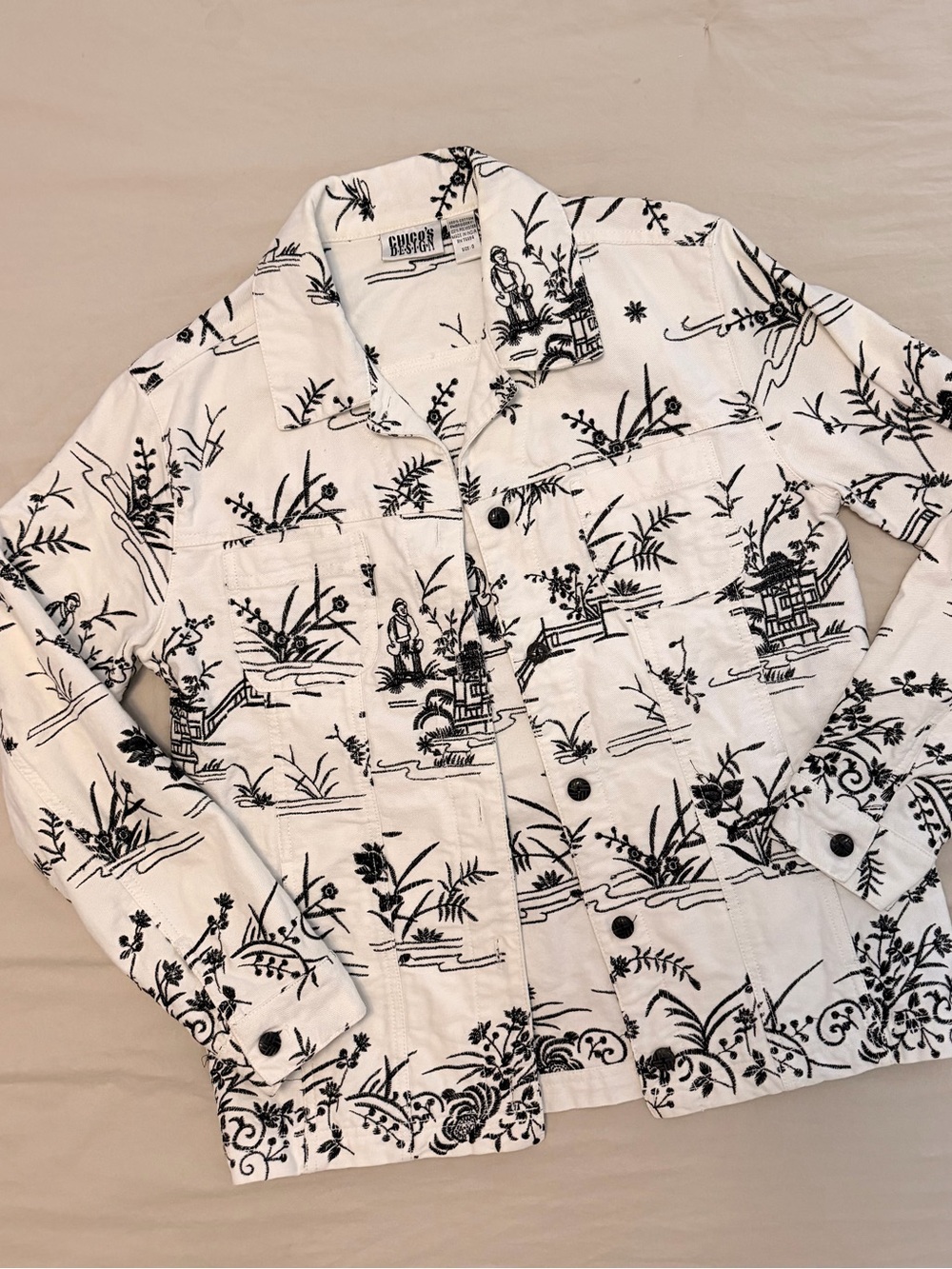 Chico's Design Vintage Black White Embroidered Toile Denim Trucker Jacket